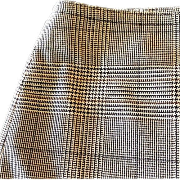 NWT, Ann Taylor Skirt, Size 2 (Retail $98) - Picture 3 of 8